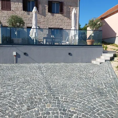 Marka I Pere