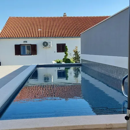 Otel Marka I Pere